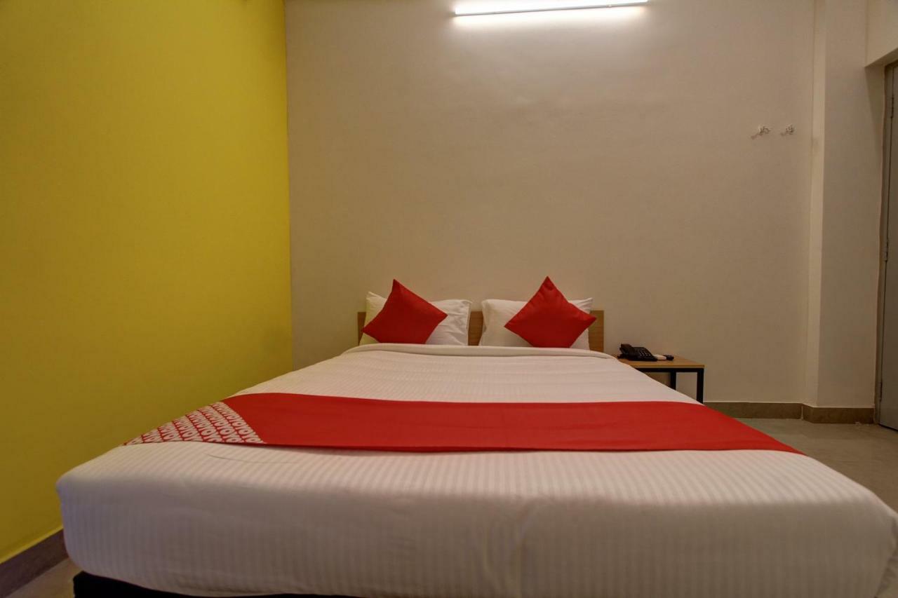 Oyo Flagship 36650 Tristar Inn Coimbatore Oda fotoğraf